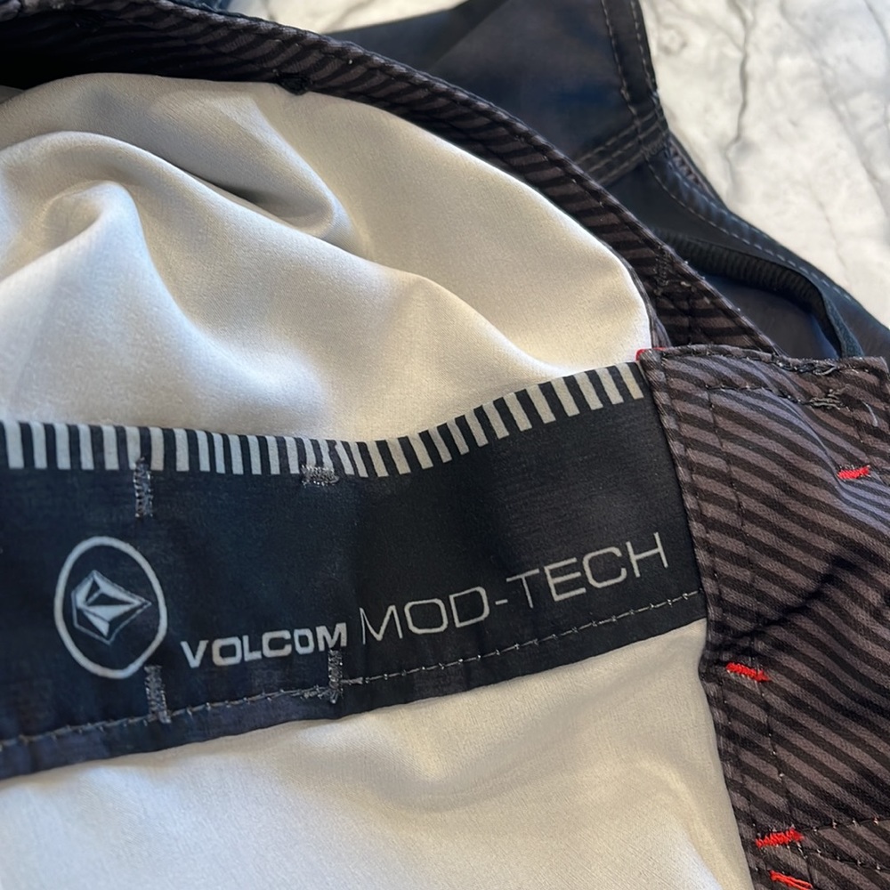 VOLCOM Mens baiting suite - Picture 7 of 7